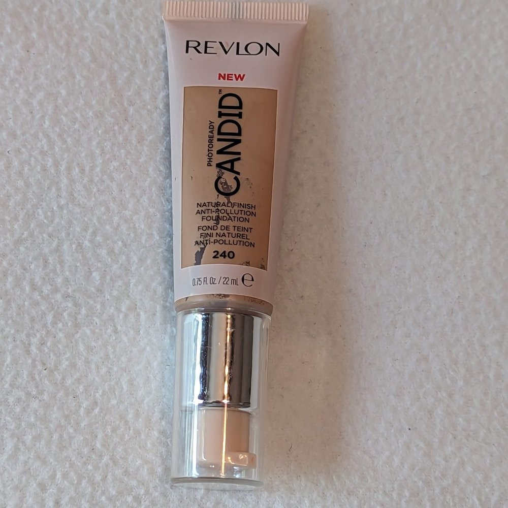 🌷4/$20 Photoready Candid 240 Natural Beige Natural Finish Foundation Revlon - Picture 2 of 6